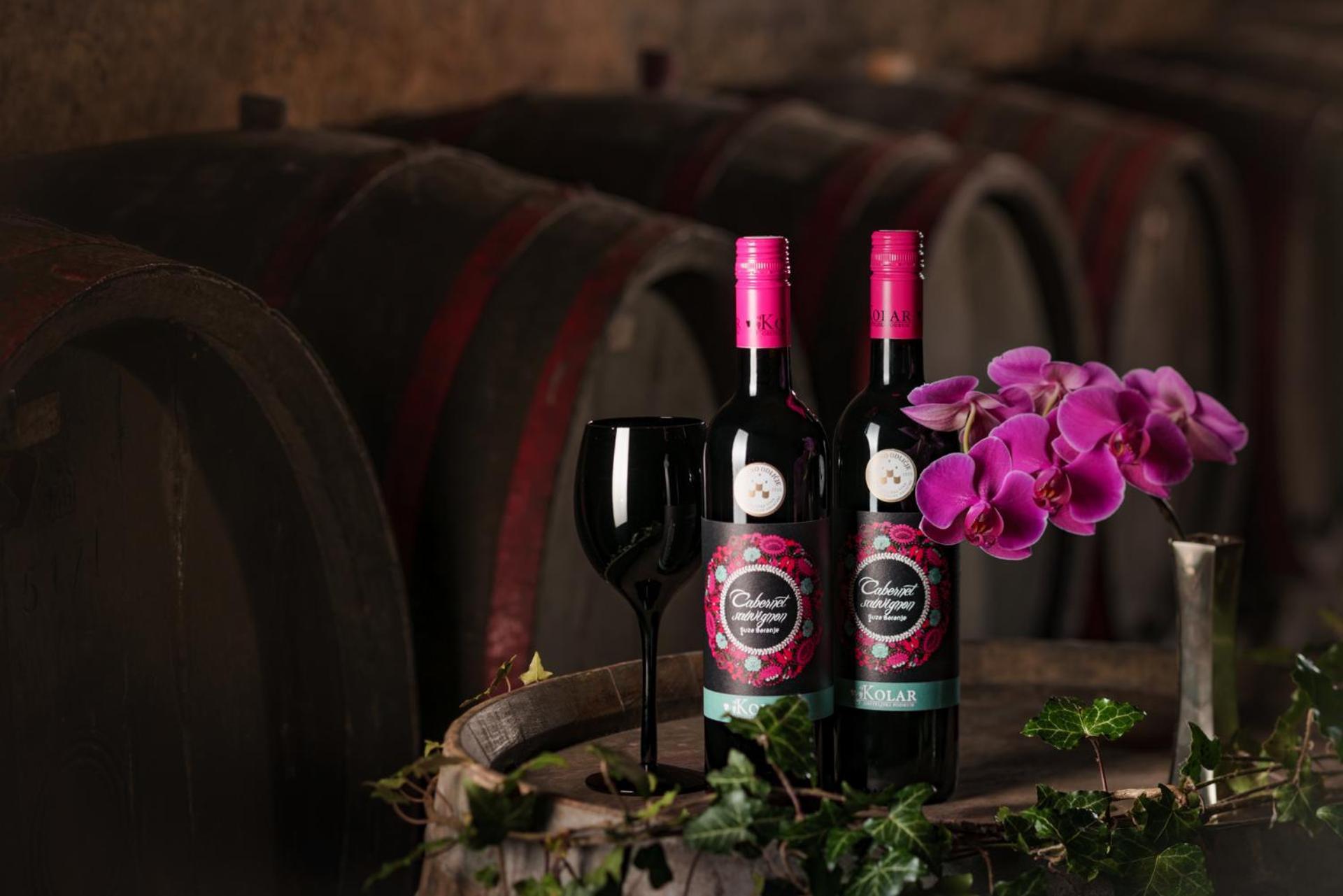 Podrumi Kolar "Suza Baranje" Knezevi Vinogradi Luaran gambar